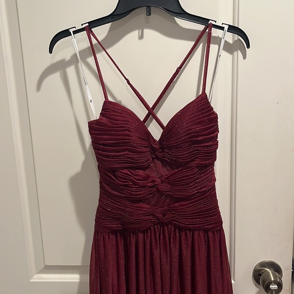 New AW.Bridal red dress in size 2 - Picture 2 of 9